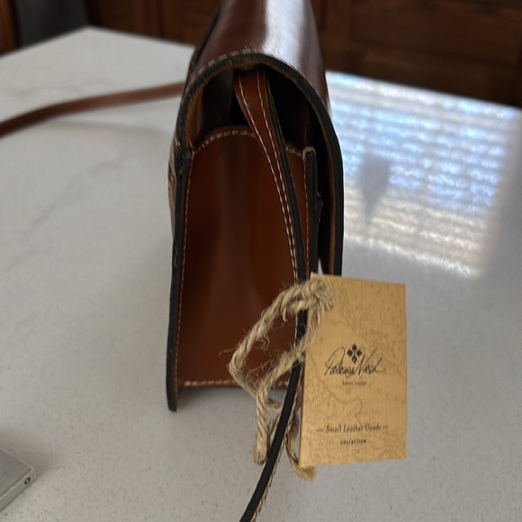 Patricia Nash Handbag - Picture 5 of 7